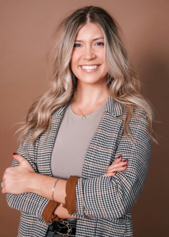 Abby Winans Headshot